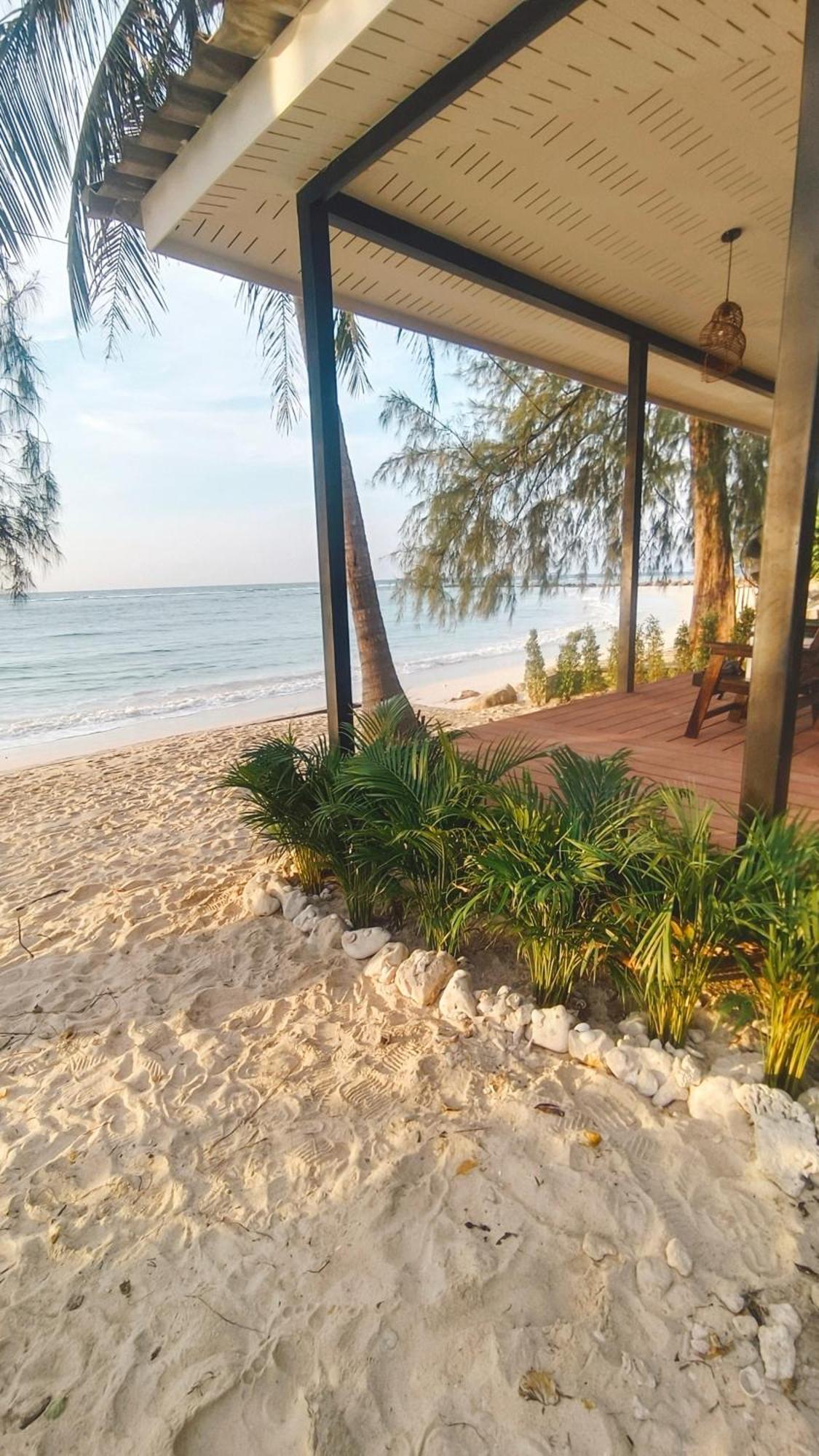 2-Bedroom Beach Front Chaloklum Extérieur photo