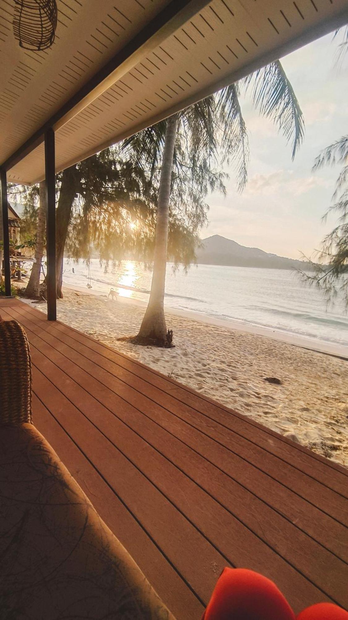 2-Bedroom Beach Front Chaloklum Extérieur photo